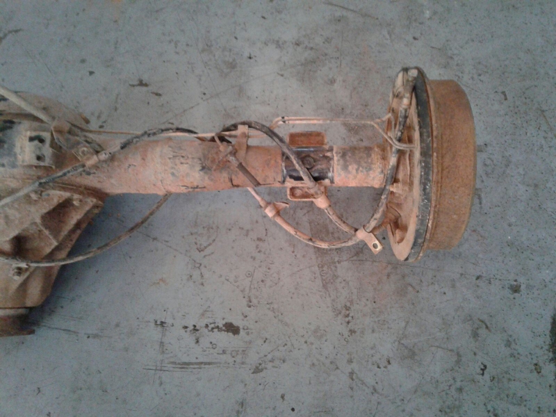 Essieu arrière à tambours MITSUBISHI L 200 Pick Up (K6_T, K7_T) Imagem-1