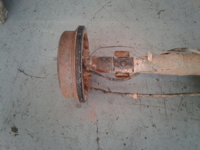 Essieu arrière à tambours MITSUBISHI L 200 Pick Up (K6_T, K7_T) Imagem-2