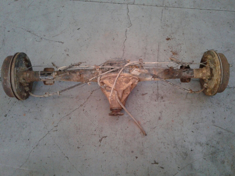 Essieu arrière à tambours MITSUBISHI L 200 Pick Up (K6_T, K7_T)