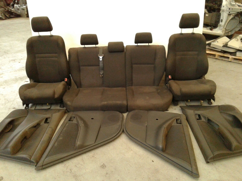 Conjunto de bancos TOYOTA Corolla Sedan (_E12_)