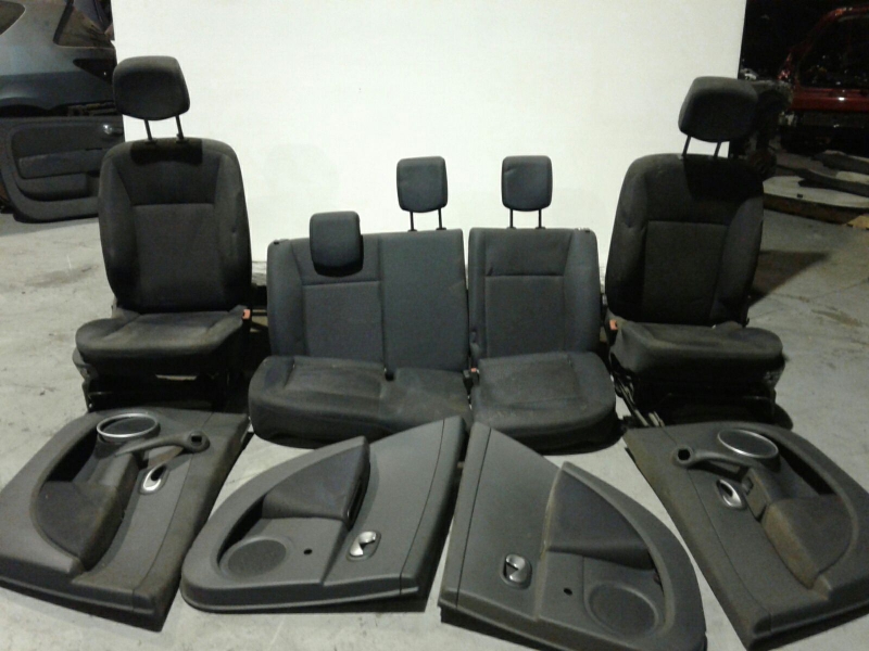Seats set RENAULT Clio III (BR0/1, CR0/1)