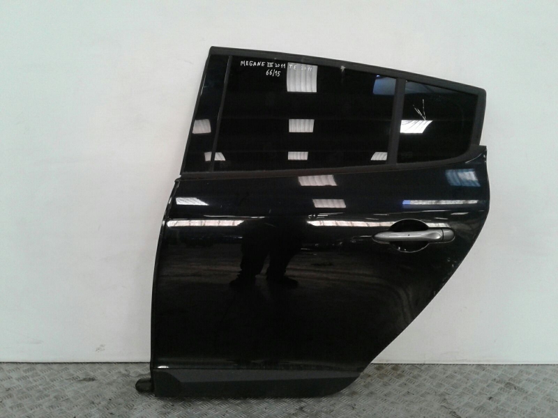 Porta trás esquerda RENAULT Megane III (BZ0_)