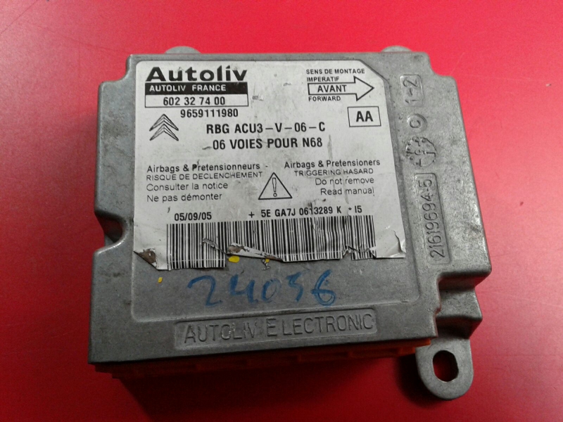 Calculateur  airbag CITROËN Xsara Picasso (N68)