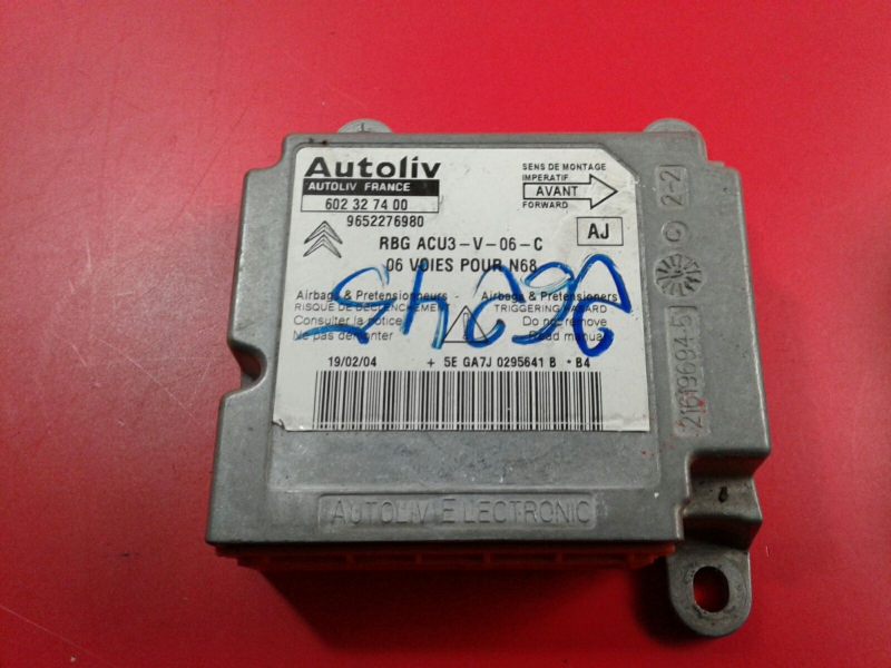 Calculateur  airbag CITROËN Xsara Picasso (N68)