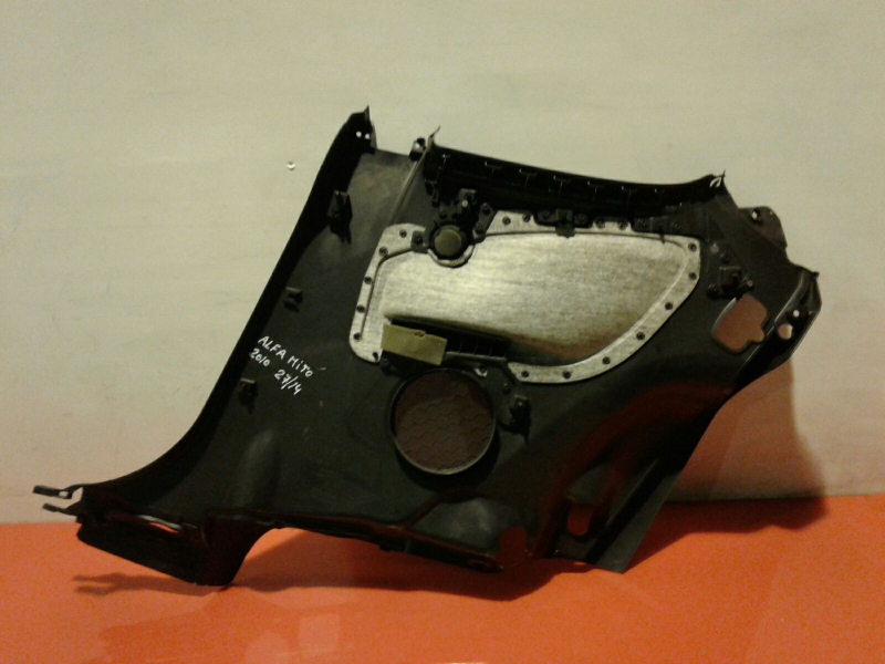 Forra porta / quartela trás esquerda ALFA ROMEO Mito (955_) Imagem-1