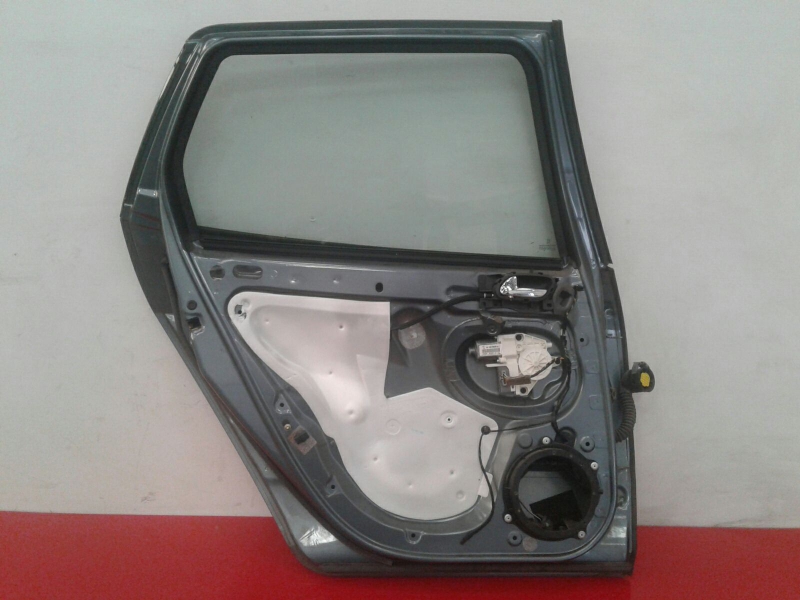Porta trás esquerda PEUGEOT 407 SW (6E_) Imagem-2