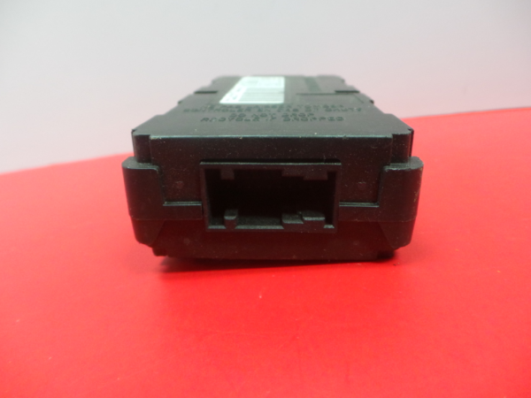 Botão / interruptor electromecânico / relé CITROËN C5 II (RC_) Imagem-1