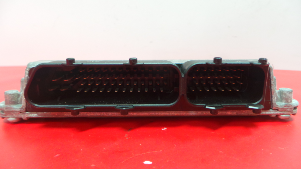 Centralina motor / ECU SKODA Fabia I Break (6Y5) Imagem-1