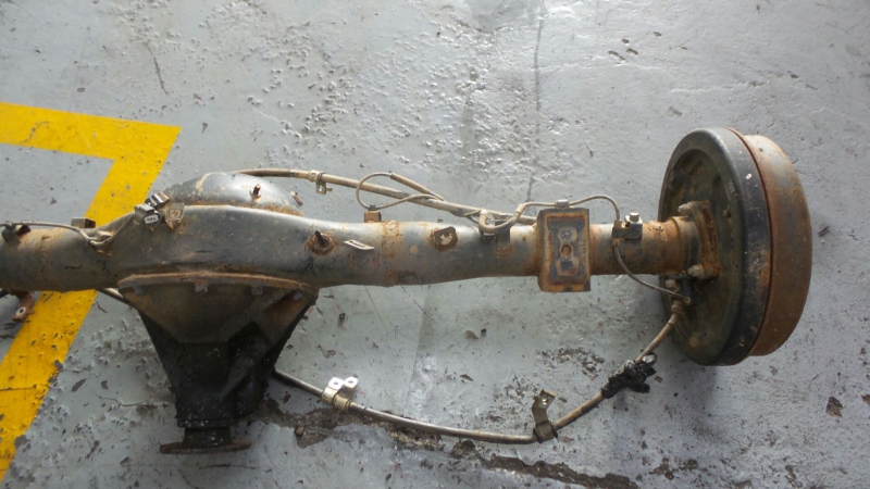 Essieu arrière à tambours MITSUBISHI L 200 / Triton Pick Up (KA_T, KB_T) Imagem-2