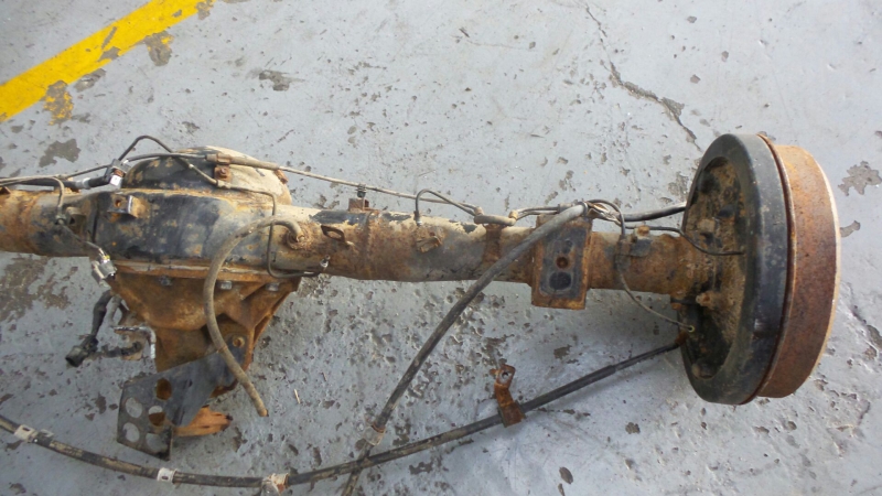 Essieu arrière à tambours MITSUBISHI L 200 / Triton Pick Up (KA_T, KB_T) Imagem-2