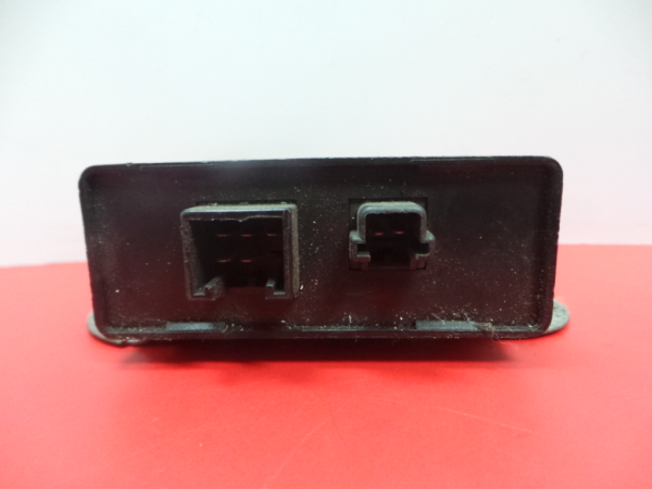 Botão / interruptor electromecânico / relé ROVER 200 Hatch (RF) Imagem-1