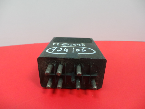Botão / interruptor electromecânico / relé MERCEDES-BENZ Classe E (W124)