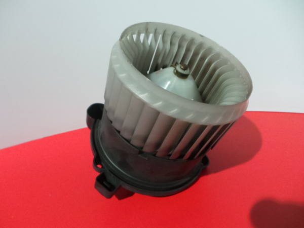 Moteur de chauffage MITSUBISHI Colt VI (Z3_A, Z2_A) Imagem-1