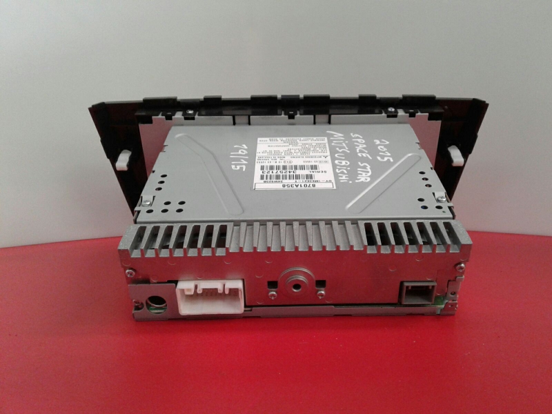 Autoradio MITSUBISHI Space Star Hatchback (A0_A) Imagem-1