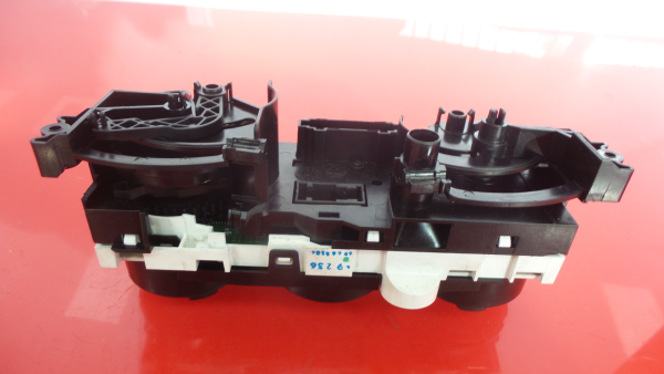 Commande chauffage MITSUBISHI Colt VI (Z3_A, Z2_A) Imagem-3