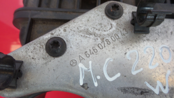 Collettore aspirazione MERCEDES-BENZ Classe C (W204) Imagem-1