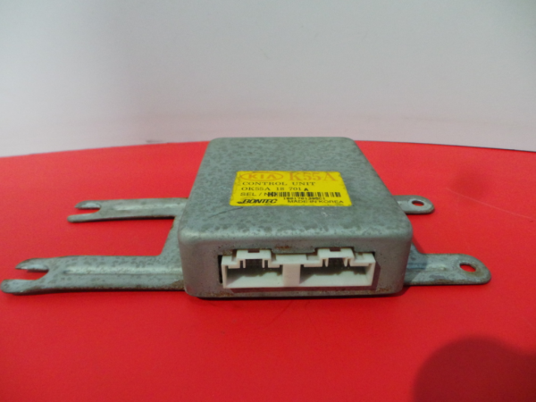 Pulsante / interruttore elettromeccanico KIA Carnival I (UP)