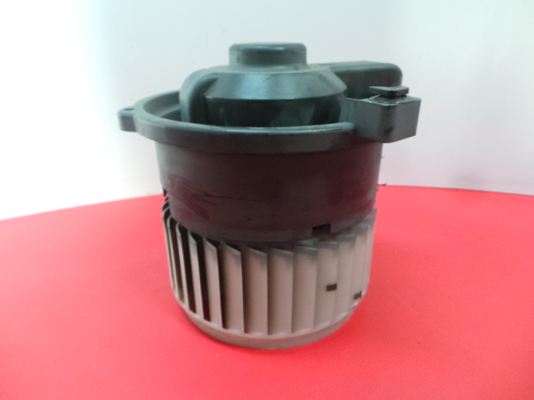 Moteur de chauffage MITSUBISHI Colt VI (Z3_A, Z2_A)