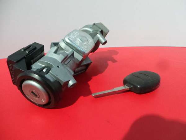 Ignition barrel FORD Focus II (DA_)