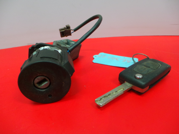 Ignition barrel PEUGEOT 3008 I (0U_)
