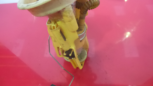 Pompa carburante BMW 3 Touring (E46) Imagem-2