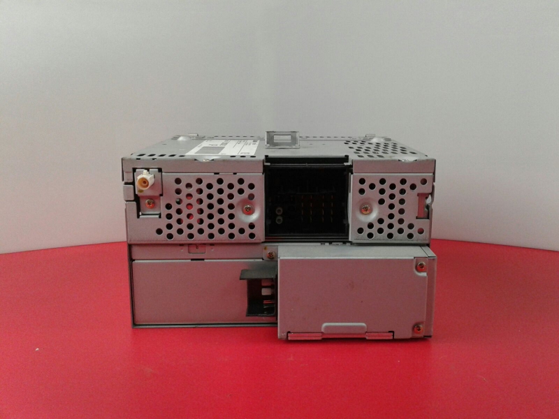 Lettore CD / Scatola SAAB 9-3 Sedan (YS3F) Imagem-1