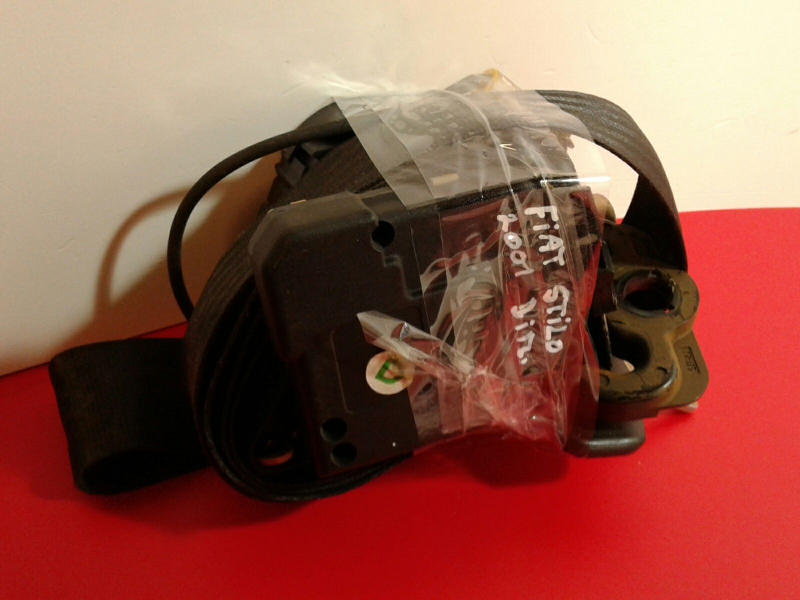 Prétensionneur de ceinture avant Droite FIAT Stilo (192_)