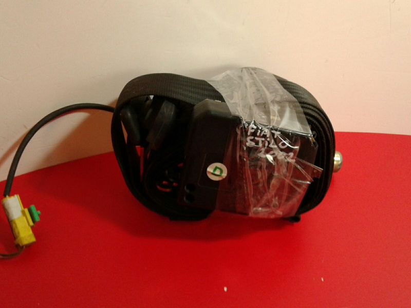 Prétensionneur de ceinture avant Droite FIAT Stilo (192_)