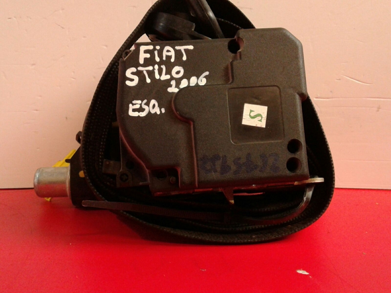 Prétensionneur de ceinture avant gauche FIAT Stilo (192_)