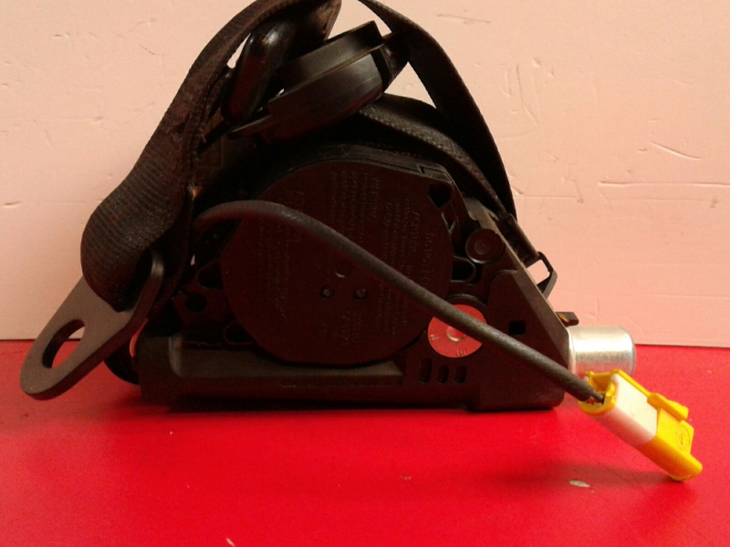 Prétensionneur de ceinture avant gauche FIAT Stilo (192_) Imagem-1