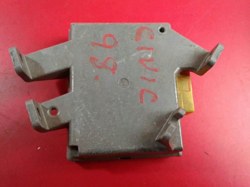 Calculateur  airbag HONDA Civic VI Hatchback (EJ_, EK_) Imagem-1