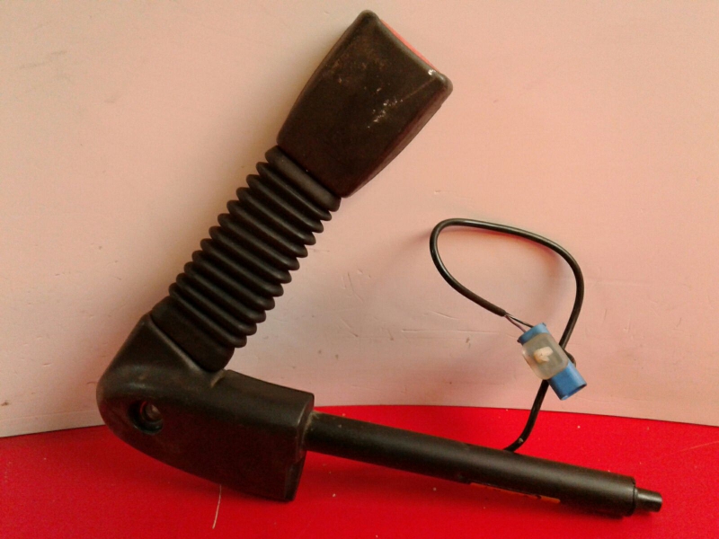Left front seatbelt pretensioner ROVER 200 Hatch (RF)