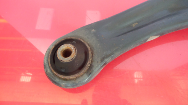 Bras de suspension Avant Droite MITSUBISHI Colt VI (Z3_A, Z2_A) Imagem-1