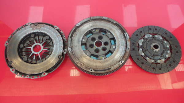 Volante motor VOLKSWAGEN Golf V Variant (1K5) Imagem-3