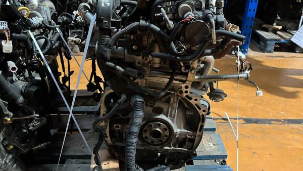 Motor completo TOYOTA Avensis Wagon (_T25_) Imagem-1