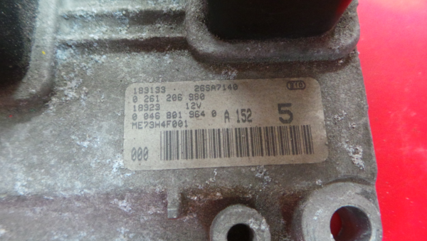Motorsteuergerät / ECU FIAT Punto (188_) Imagem-1