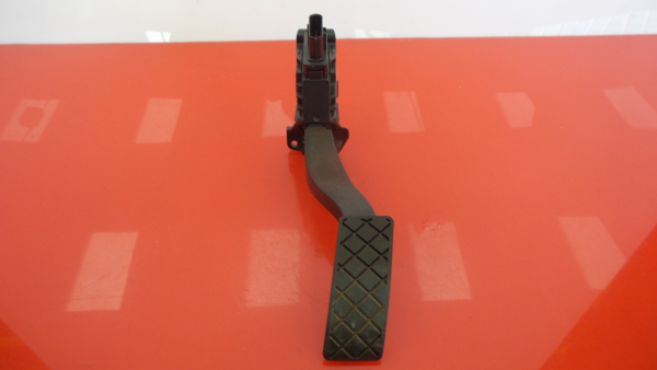 Pedale acceleratore VOLKSWAGEN Golf VII Variant (BA5, BV5)