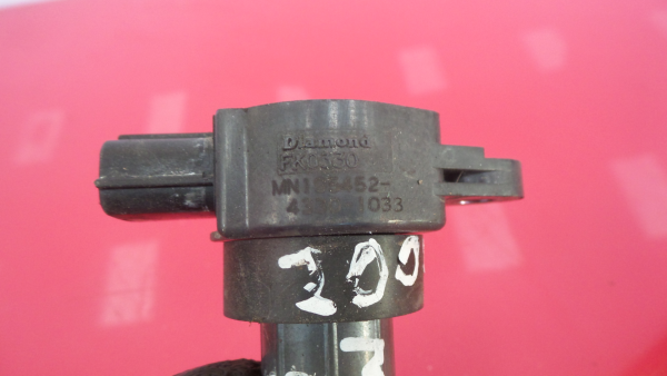 Bobine d'allumage MITSUBISHI Colt VI (Z3_A, Z2_A) Imagem-2