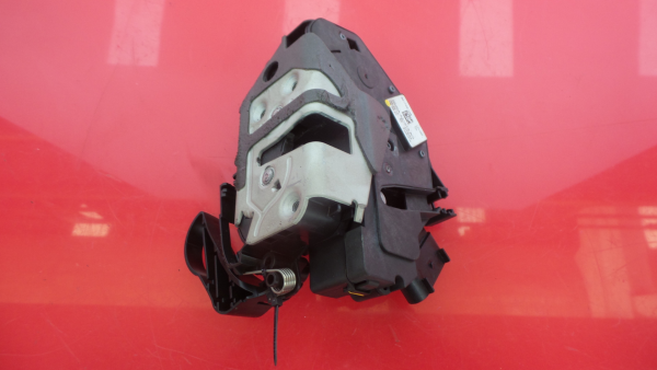 Serratura / chiusura porta anteriore sinistro FORD Focus III