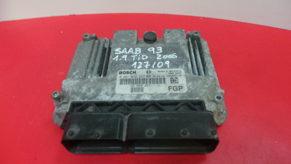 Calculateur /  Unité de contrôle moteur SAAB 9-3 Sedan (YS3F)