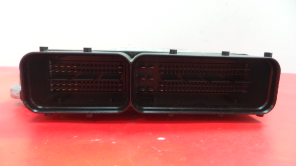 Centralina motor / ECU SEAT Leon ST (5F8) Imagem-1