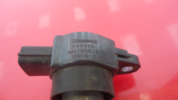 Bobine d'allumage MITSUBISHI Colt VI (Z3_A, Z2_A) Imagem-3