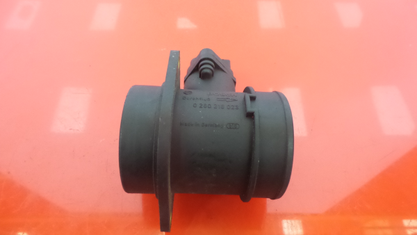 Mass Air Flow Sensor (MAF) AUDI TT (8N3)