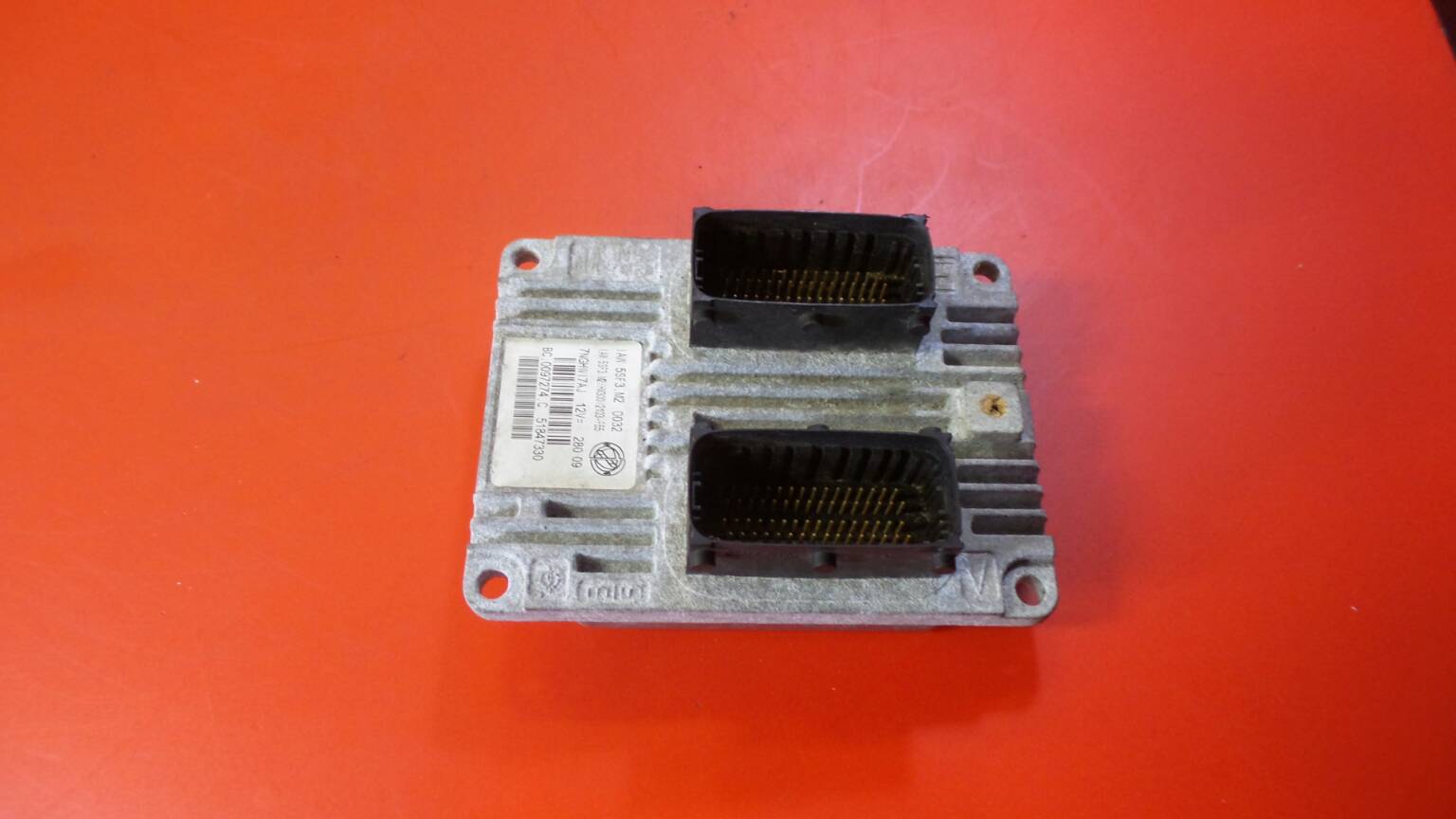 Calculateur /  Unité de contrôle moteur FIAT Grande Punto (199_)