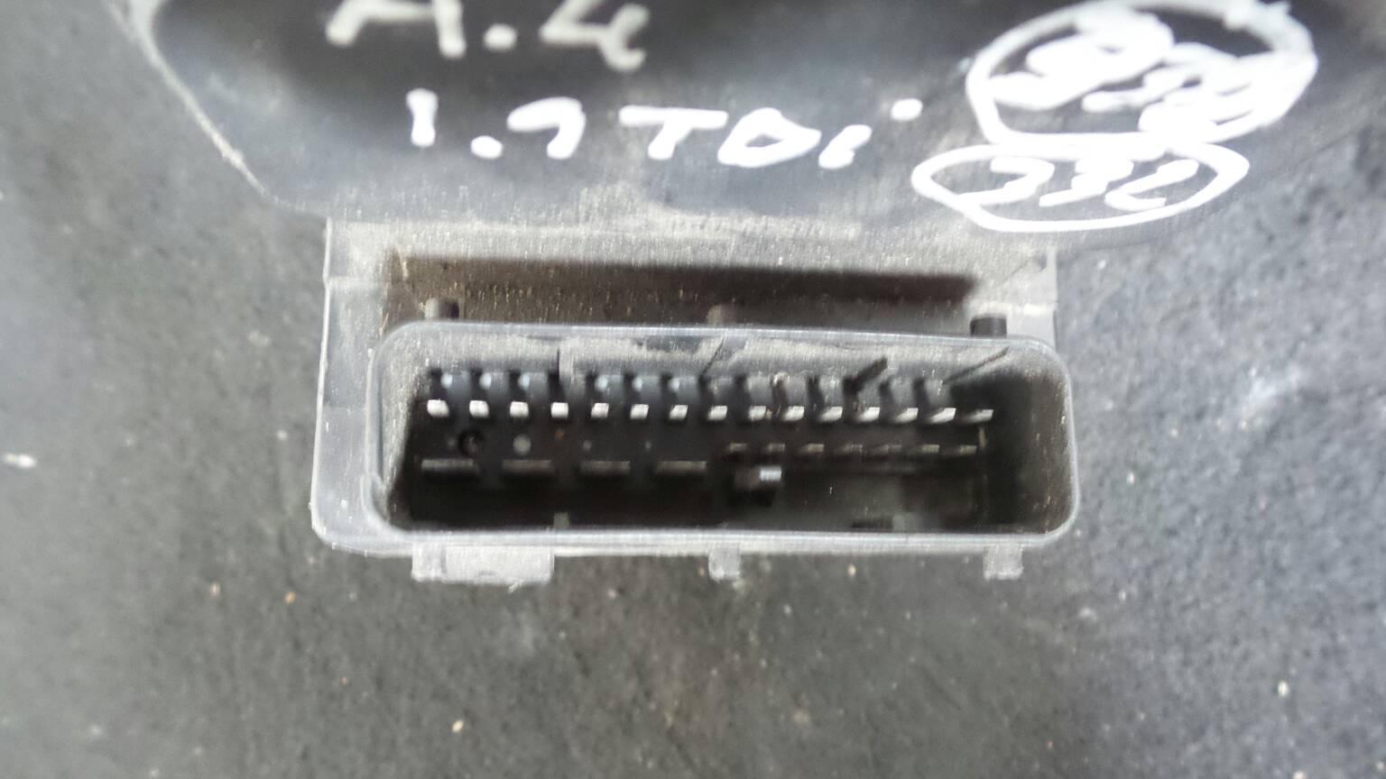 ABS AUDI A4 (8D2, B5) Imagem-1