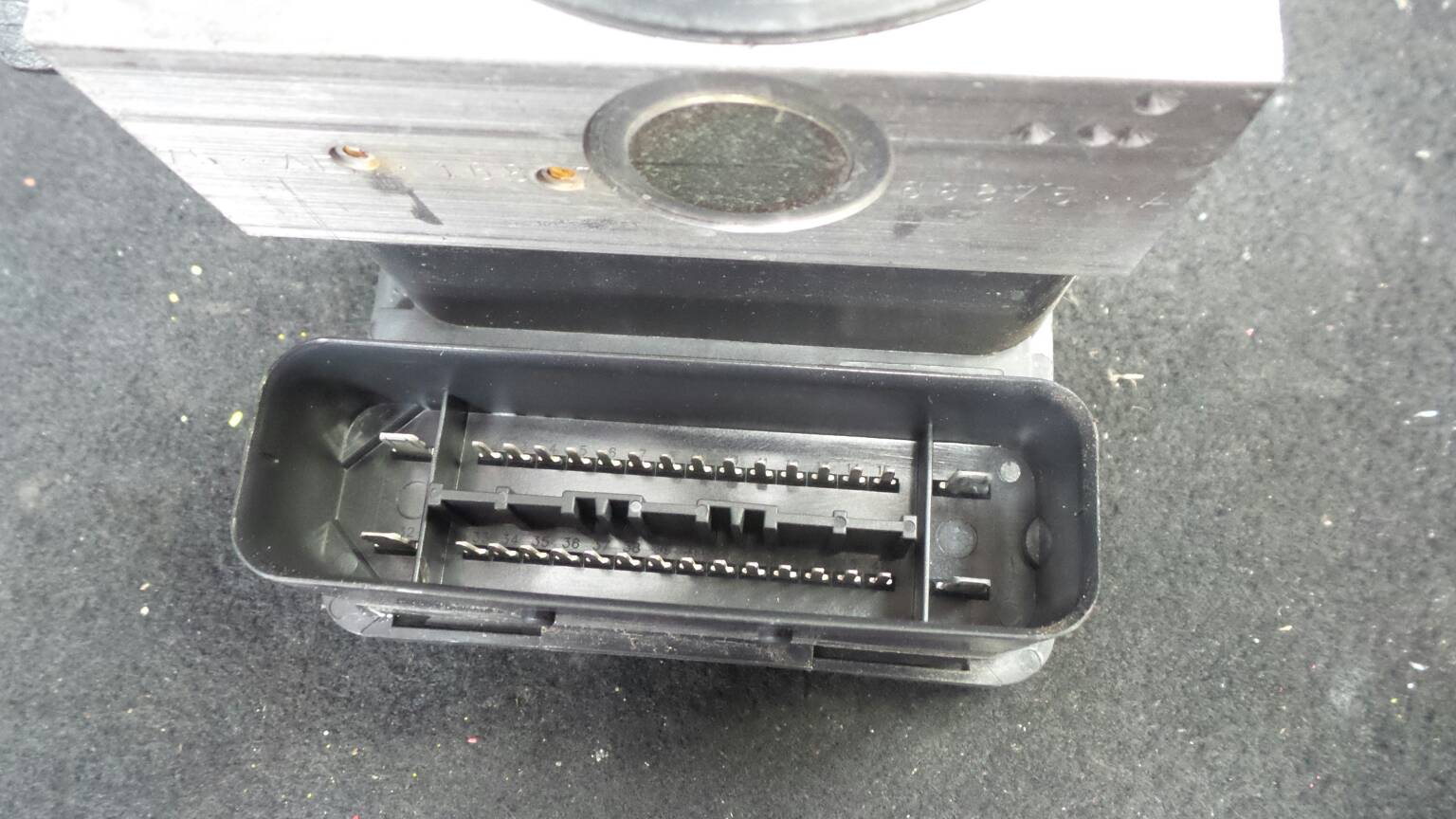 ABS VOLKSWAGEN Golf IV (1J1) Imagem-1