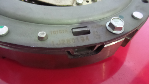 Volante motor TOYOTA Prius Hatchback (_W3_) Imagem-1