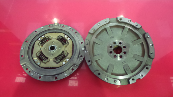 Volante motor TOYOTA Prius Hatchback (_W3_) Imagem-3