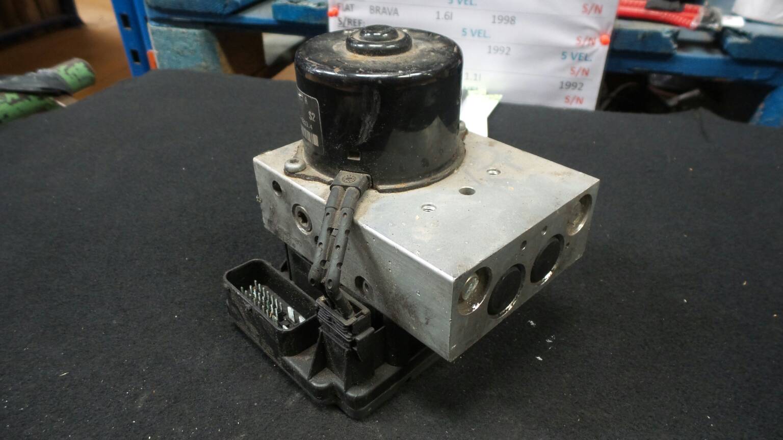 ABS VOLKSWAGEN Golf IV (1J1)