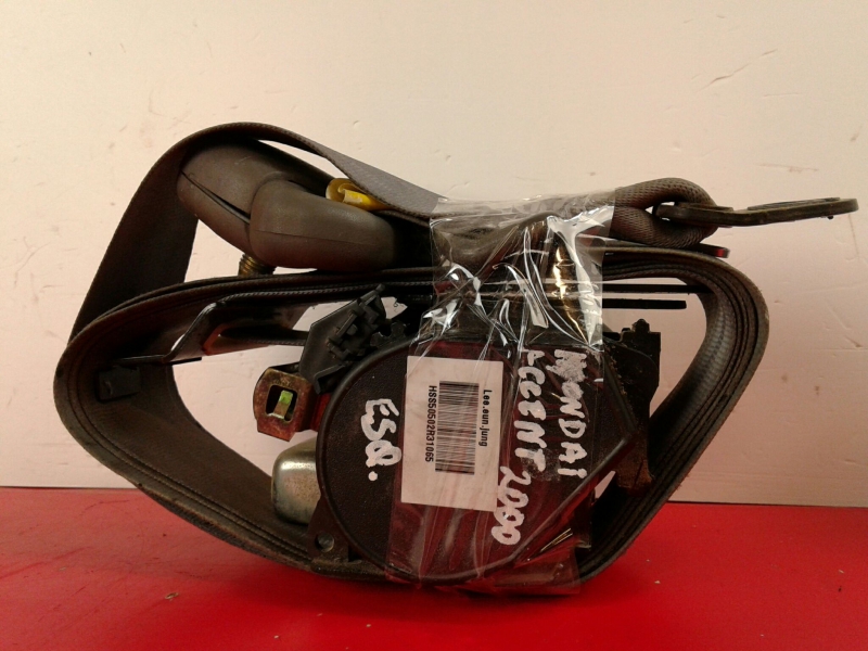 Prétensionneur de ceinture avant gauche HYUNDAI Accent II (LC)